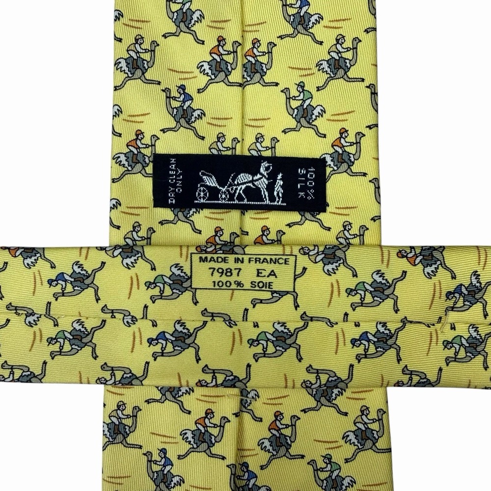 Hermes Mens Tie Racing Ostriches Yellow Silk 7987 EA 3 5/8" (W) x 61.25" (L) euc - Picture 3 of 5
